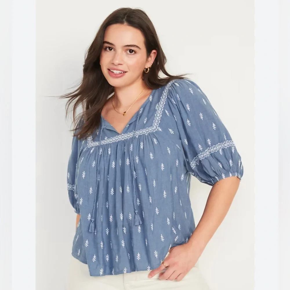 OLD NAVY Puffed-Sleeve Embroidered Poet Swing Blouse Size S NWT